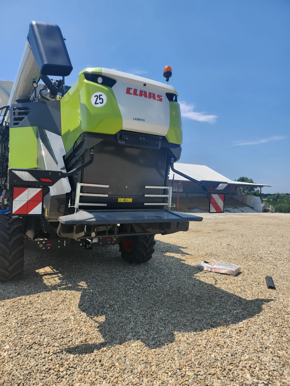 Combina Agricola Claas Trion Afaceri In Agricultura