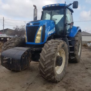 tractor agricol New Holland T8030