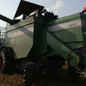 Combina agricola Fendt 5220 E