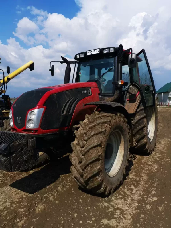 Tractor Valtra T193 an 2015